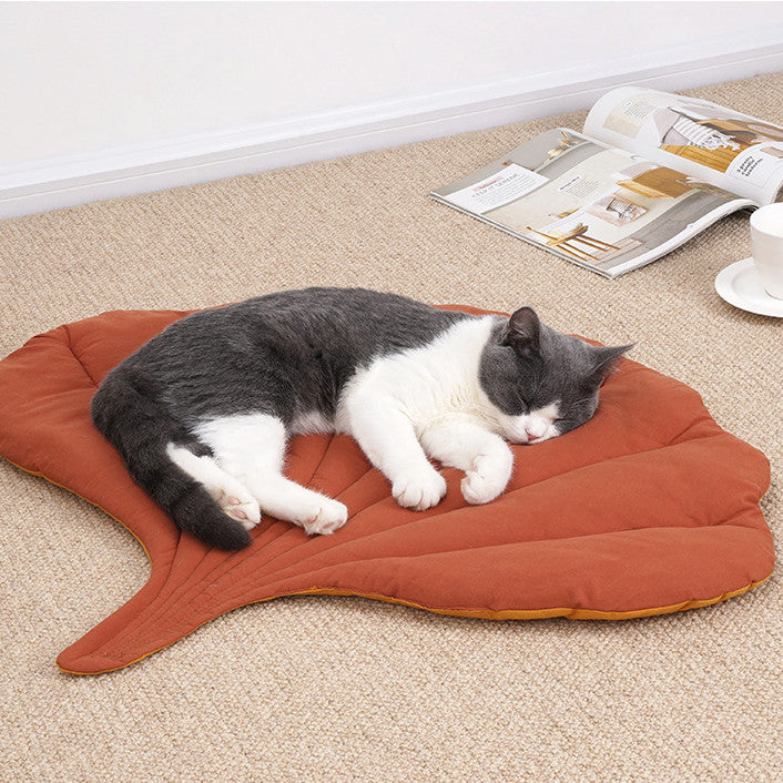 Leaf Style Winter Pet Sleeping Mat Bed